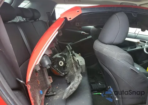 2009 Toyota Matrix S z USA, uszkodzony, nr VIN 2T1KE40E49C024916